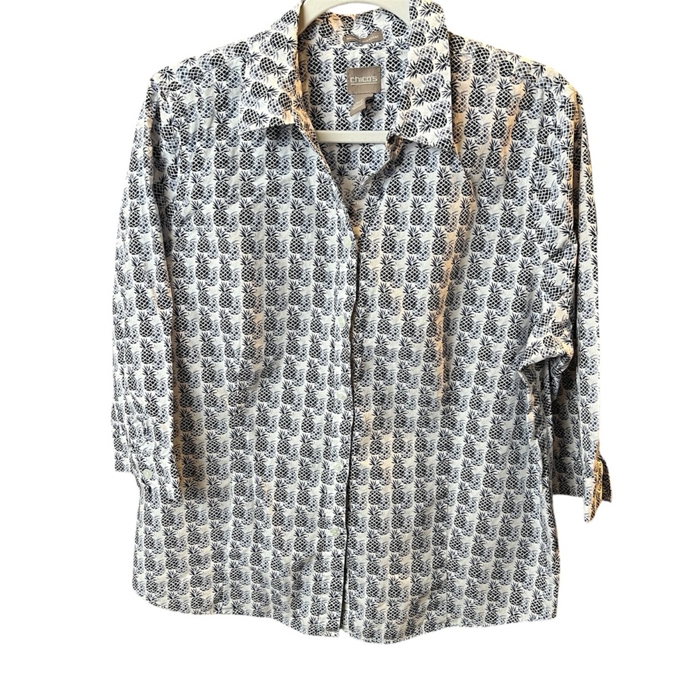 Chico's Women's Button Up Shirt Sz 3 (XL) blue/white Pineapple Pattern Collared
